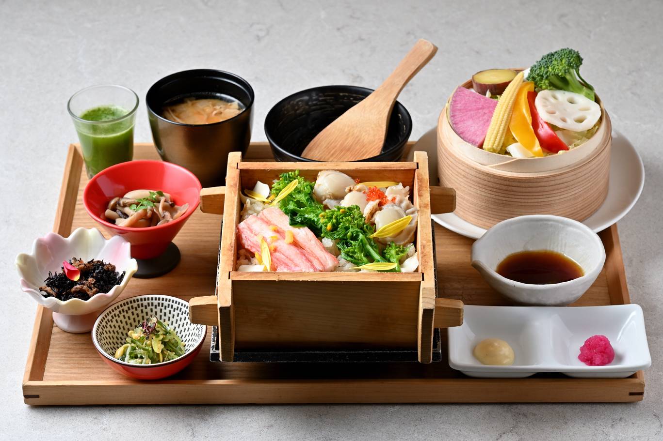 店舗のご案内｜おぼん食堂 16 CASA｜ON THE SQUARE